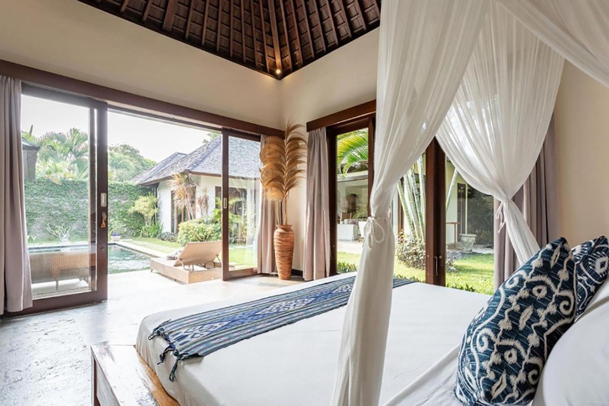 Villa Tiga Mangga By Optimum Bali Villas Семиньяк Экстерьер фото