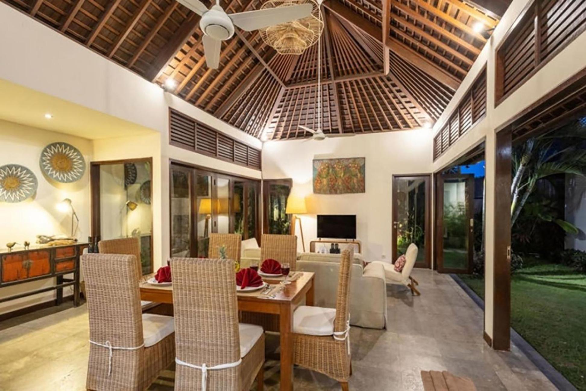 Villa Tiga Mangga By Optimum Bali Villas Семиньяк Экстерьер фото